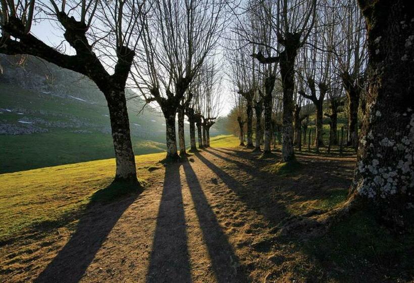 فندق Iraipe Santuario De Arantzazu