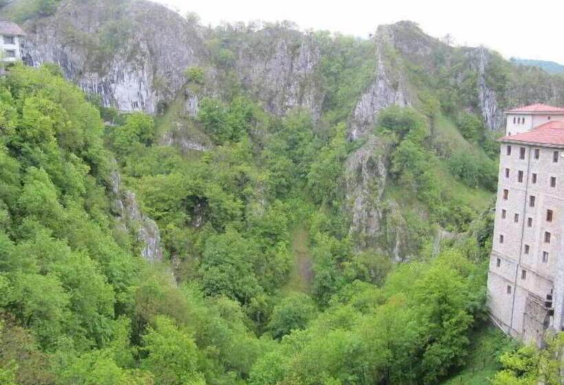 فندق Iraipe Santuario De Arantzazu