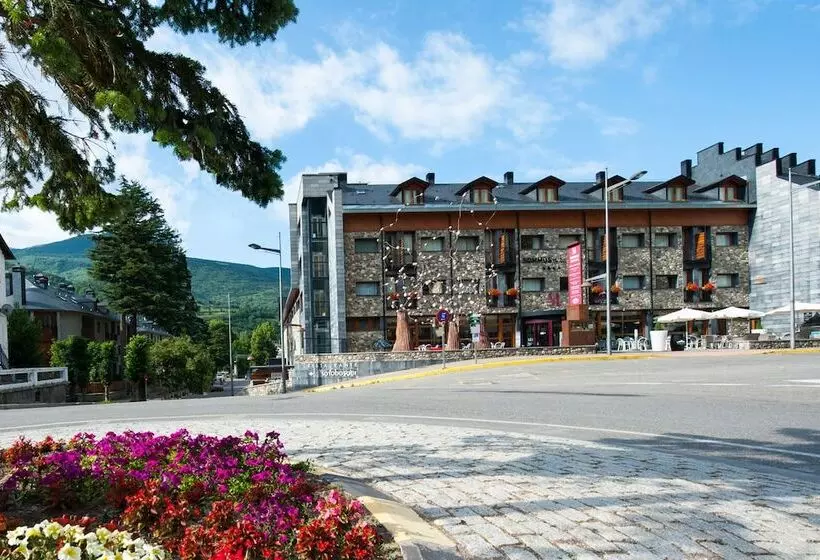 Sommos Hotel Aneto