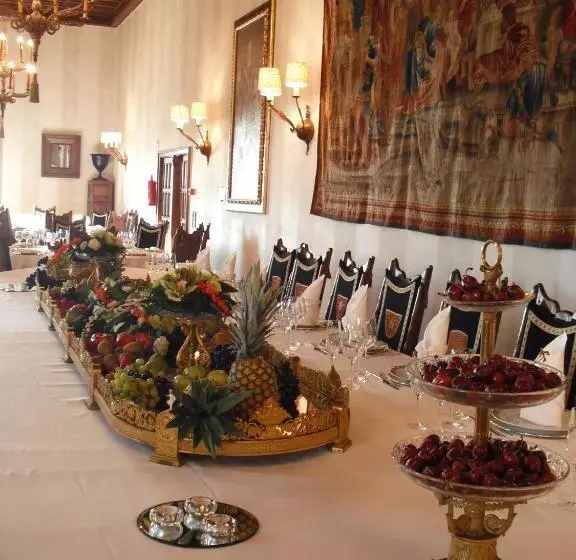 Parador De Santiago   Hostal Reis Catolicos