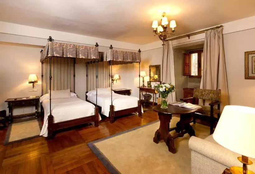 Parador De Santiago   Hostal Reis Catolicos