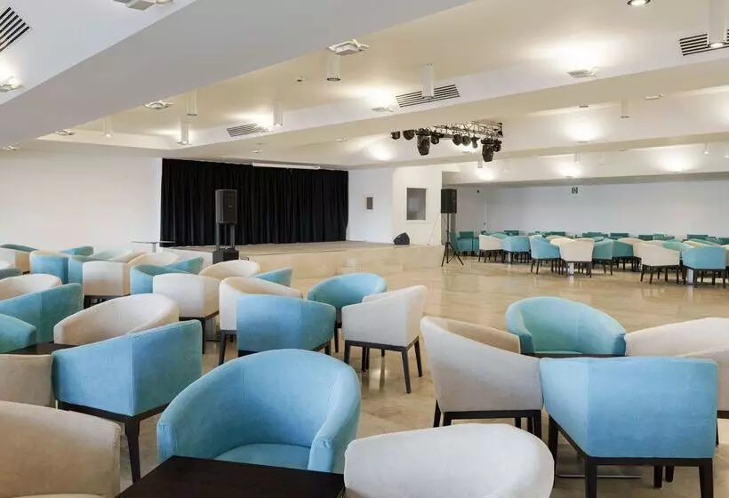 Отель Aluasun Doblemar