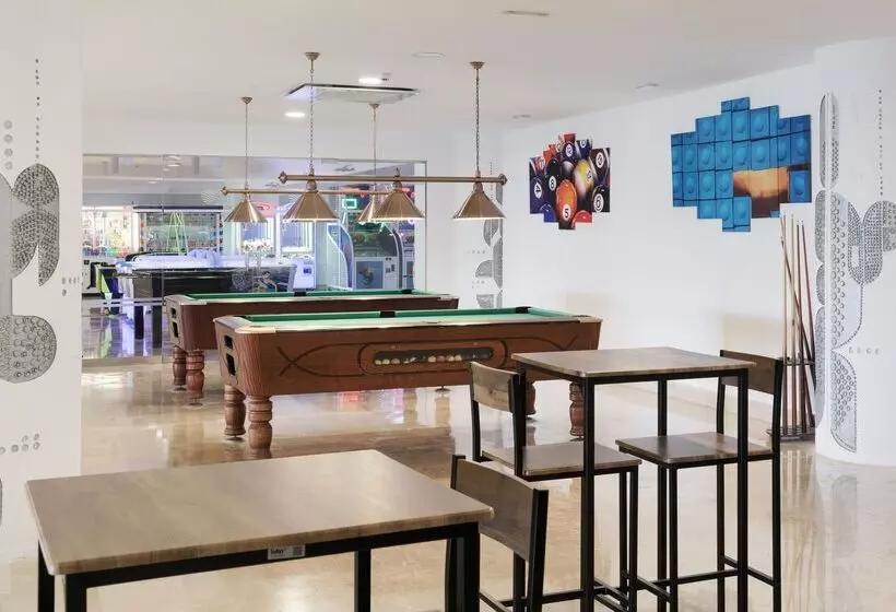 Отель Aluasun Doblemar