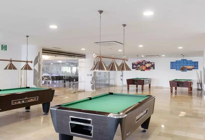 Отель Aluasun Doblemar