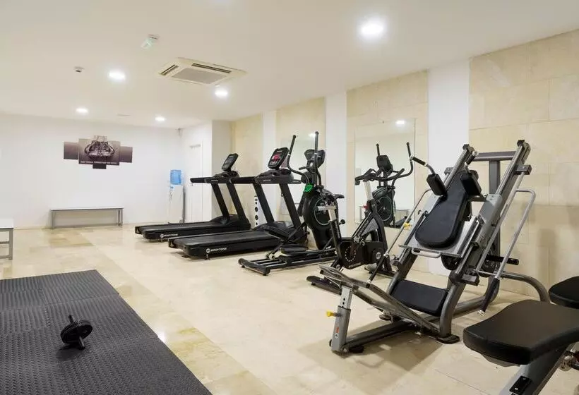 Отель Aluasun Doblemar