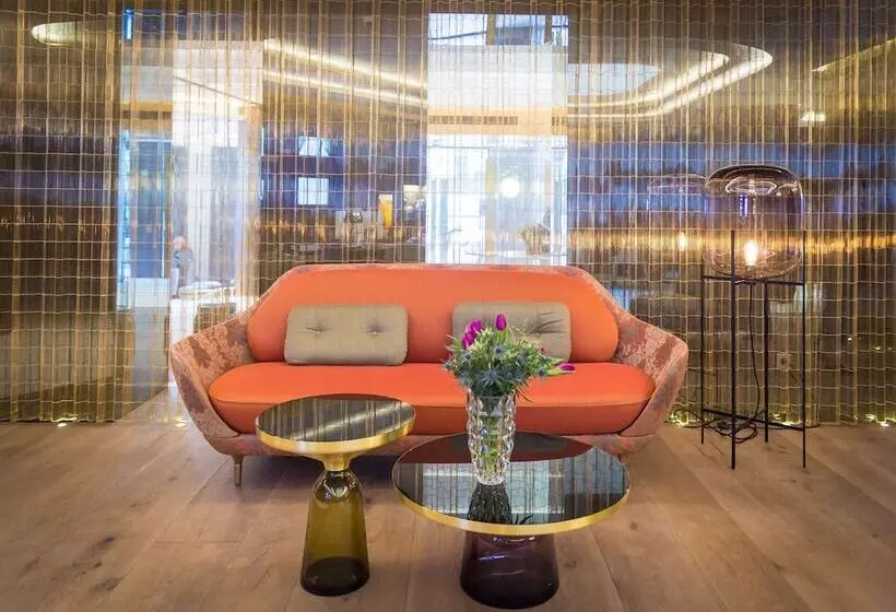 Отель Barcelo Emperatriz