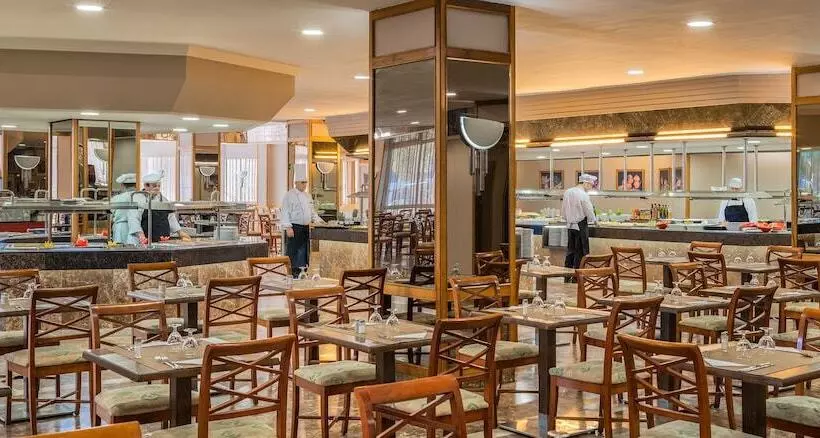 Отель Relaxia Beverly Park