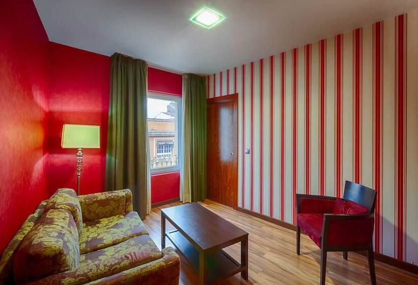 Отель Cervantes