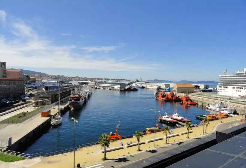 Hotel Compostela Vigo