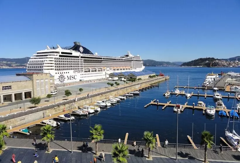 Hotel Compostela Vigo