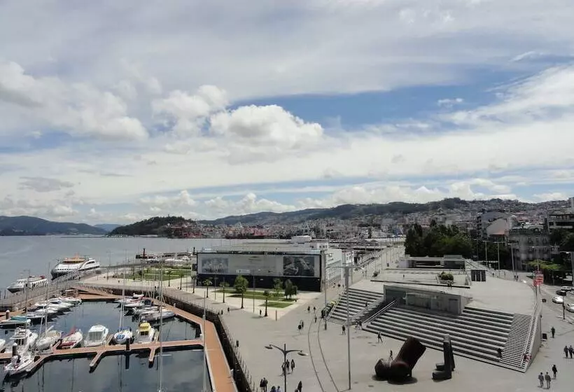 Hotel Compostela Vigo