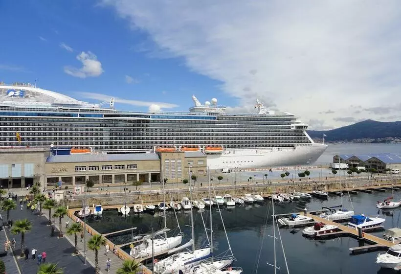 Hotel Compostela Vigo