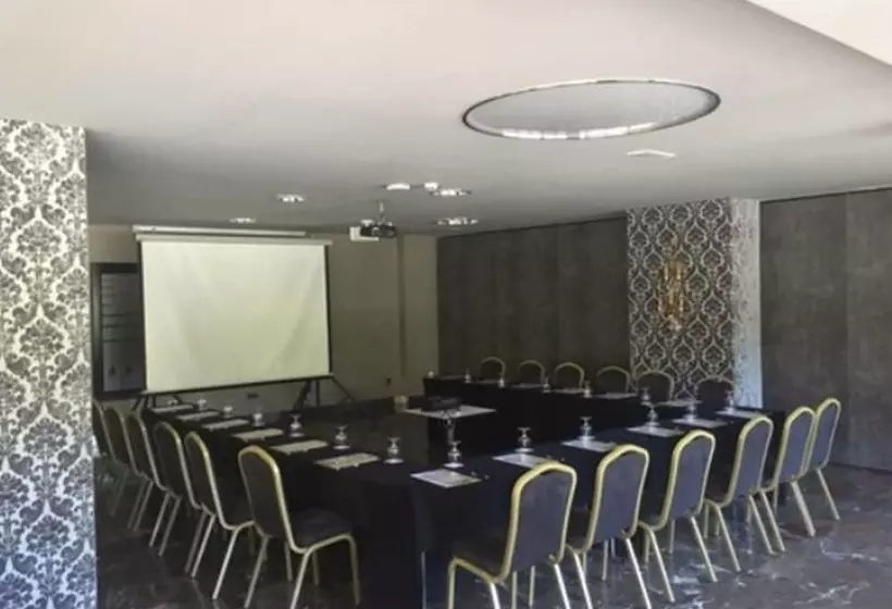 בית מלון כפרי Condestable Iranzo