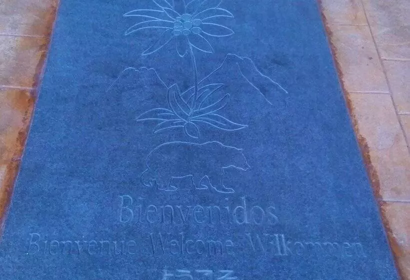 בית מלון כפרי Edelweiss