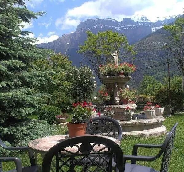 בית מלון כפרי Edelweiss