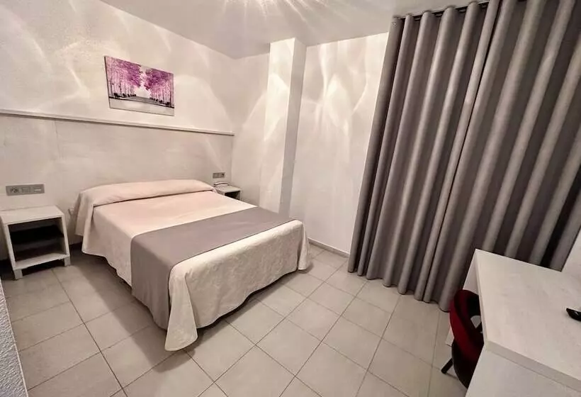 ホテル El Paraiso