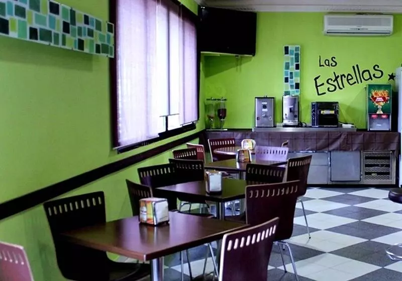 ホテル Las Estrellas