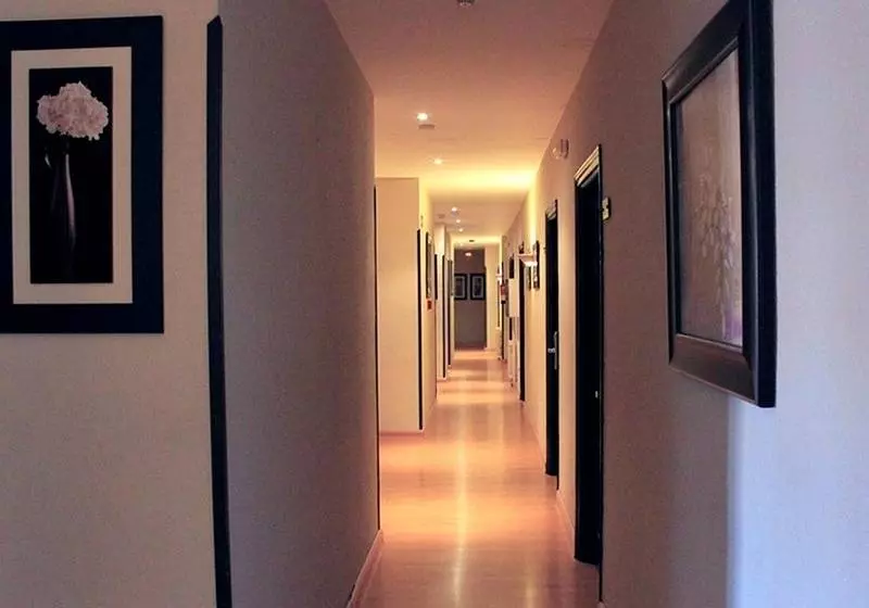 ホテル Las Estrellas