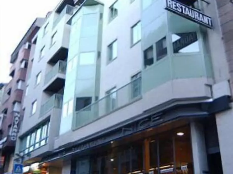 בית מלון כפרי Nice