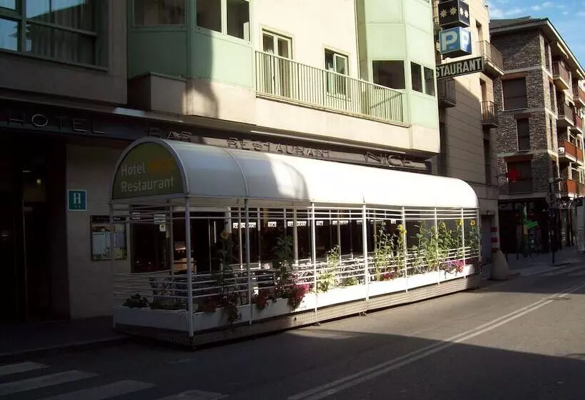 בית מלון כפרי Nice