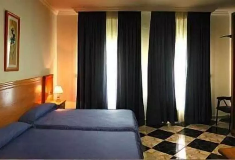 فندق Plaza Manjon