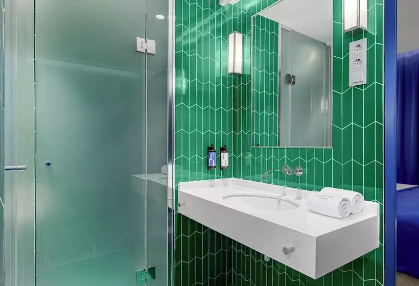 هتل Room Mate Macarena – Gran Via