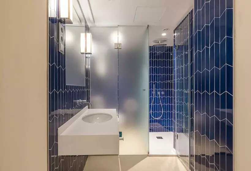 هتل Room Mate Macarena – Gran Via