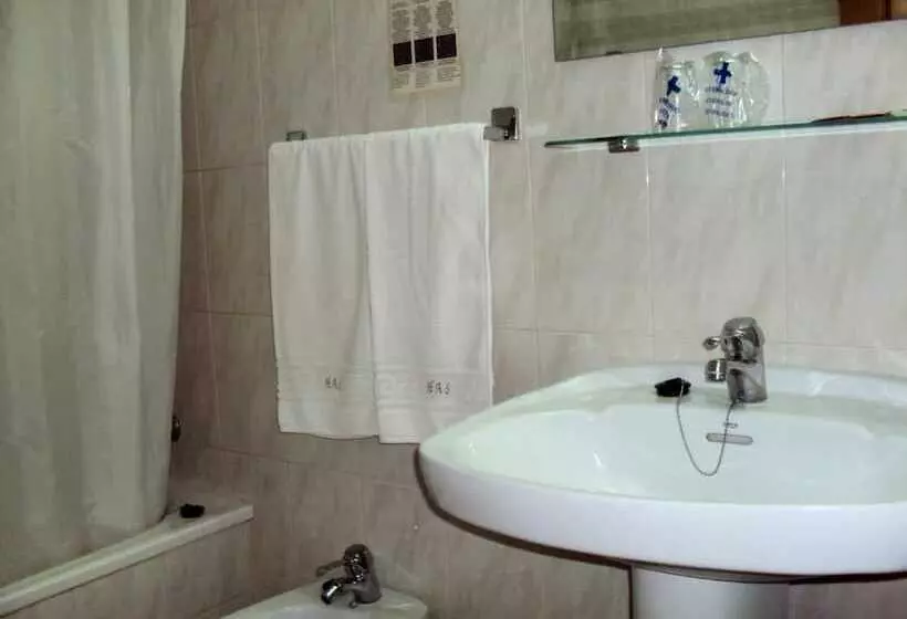 Отель Avenida Del Sotillo