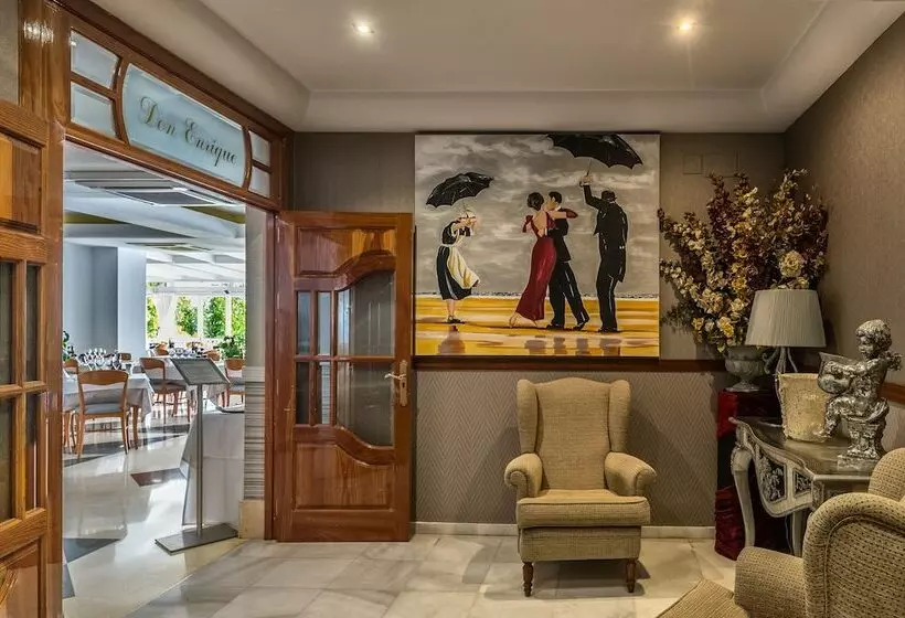 Отель Balcon De Europa