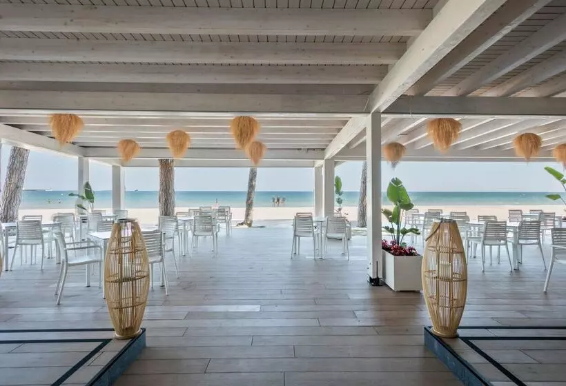 Отель Best Terramarina