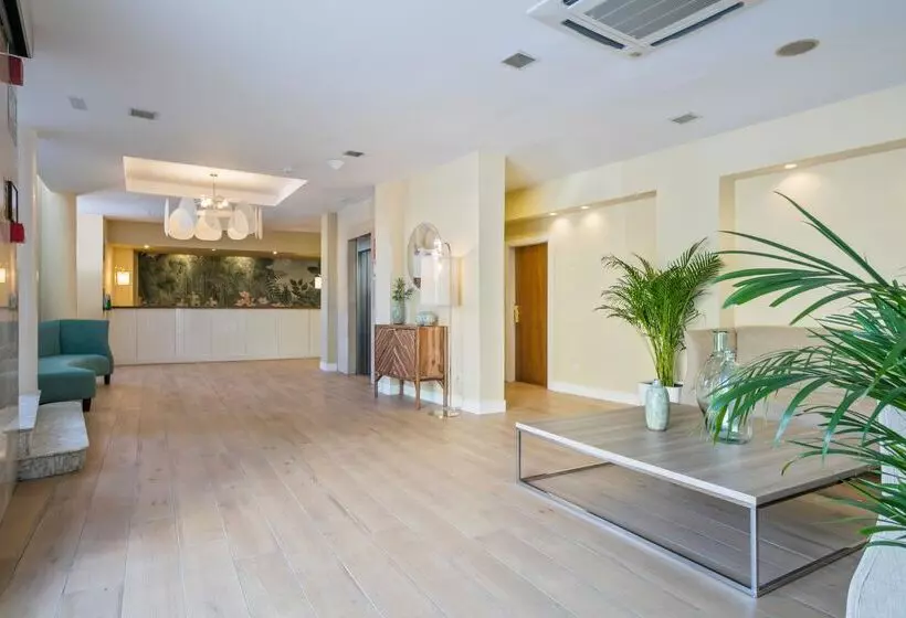 Отель Best Terramarina