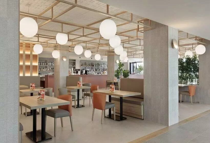 ホテル Best Triton