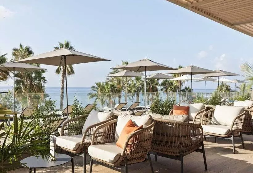 ホテル Best Triton