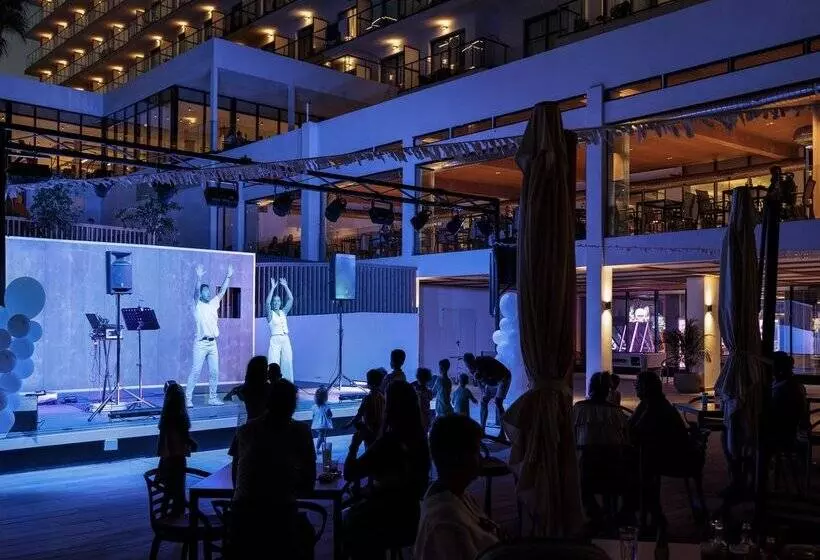 ホテル Best Triton