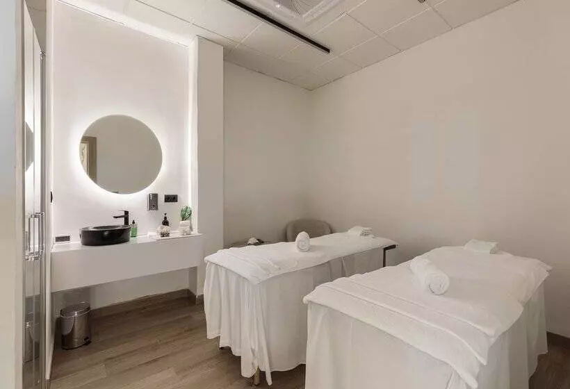 ホテル Best Triton