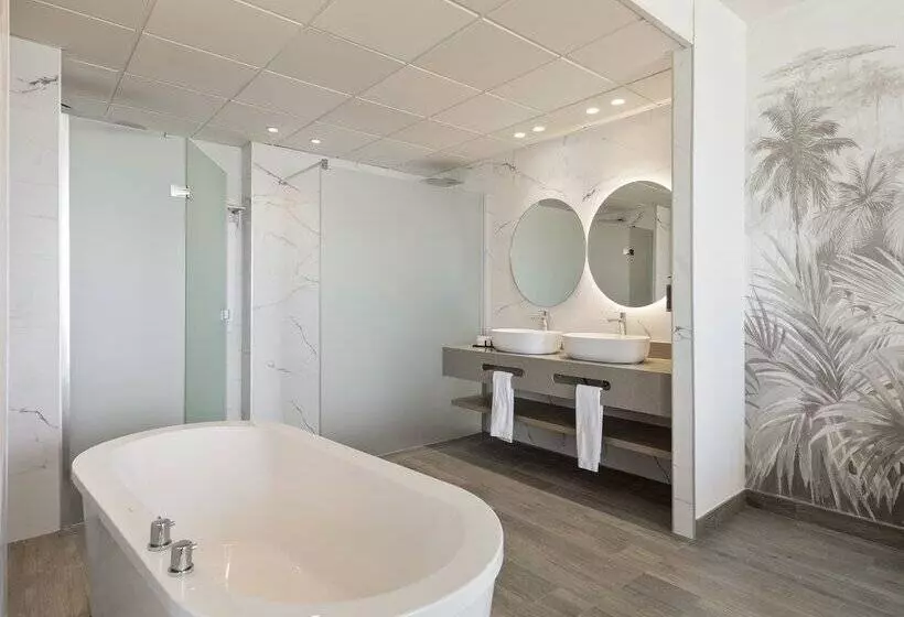 ホテル Best Triton