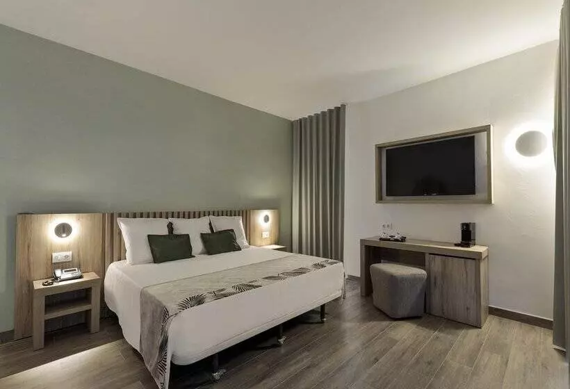 ホテル Best Triton