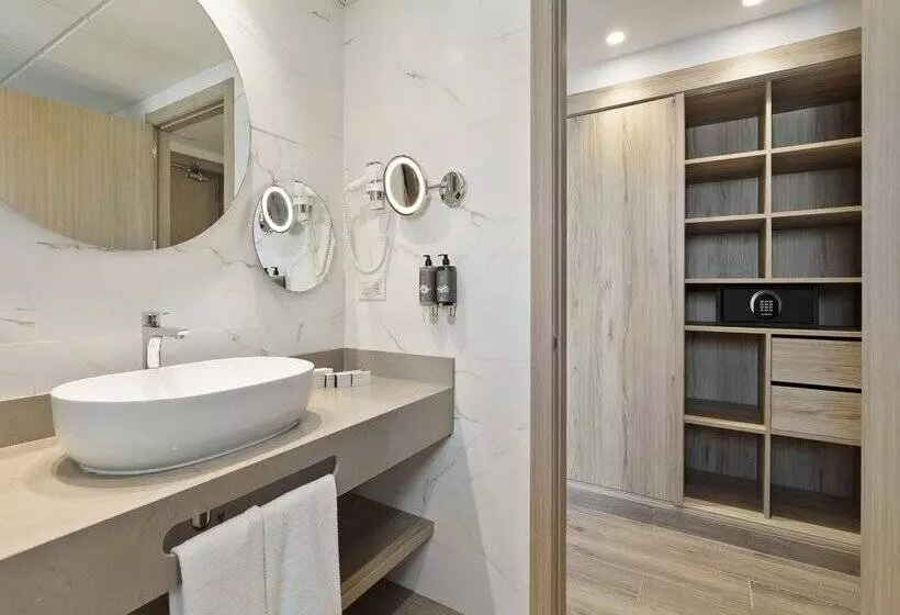 ホテル Best Triton