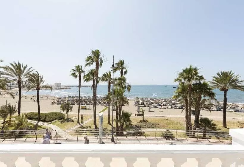 ホテル Best Triton