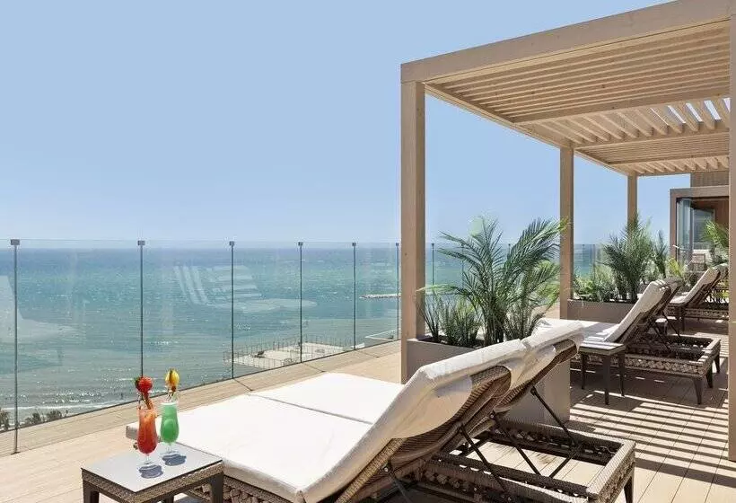 ホテル Best Triton