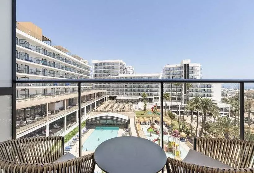 ホテル Best Triton