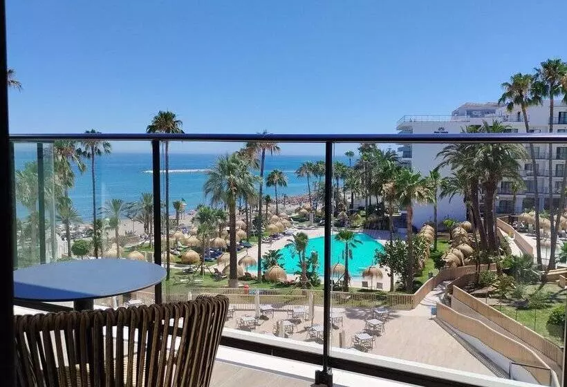 ホテル Best Triton