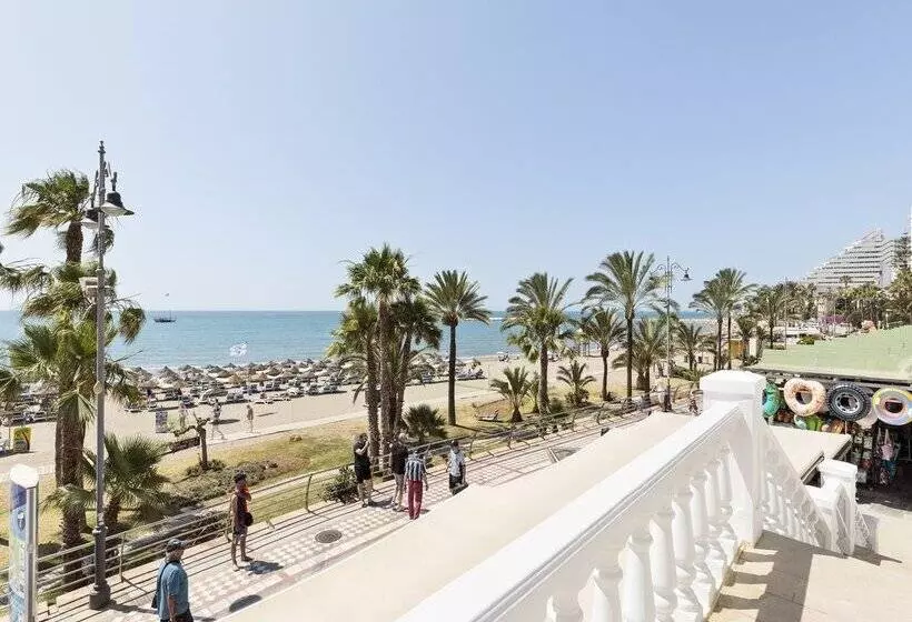 ホテル Best Triton