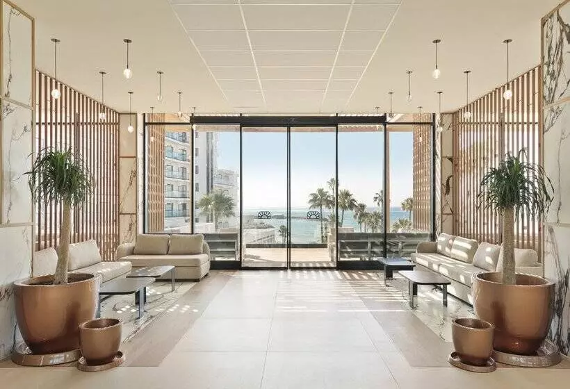 ホテル Best Triton