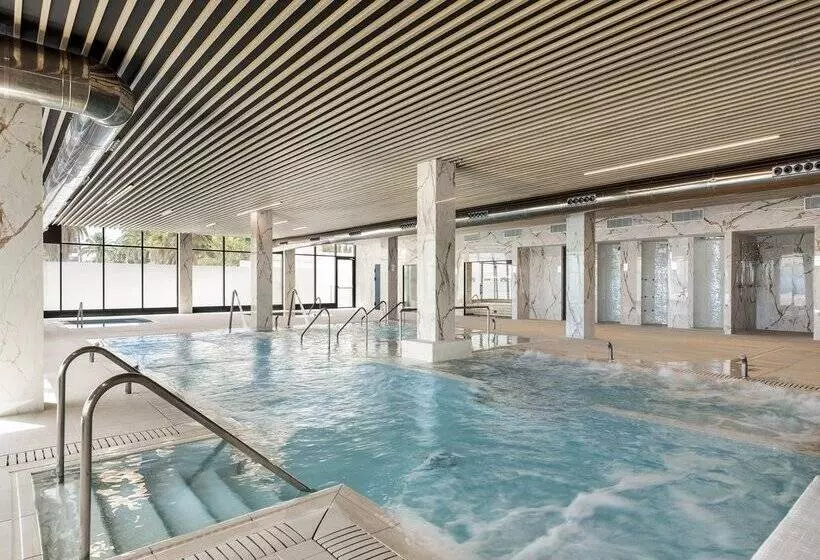 ホテル Best Triton