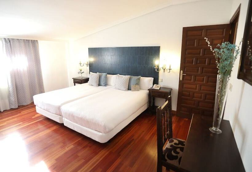 Conde Rodrigo Ii By Eme Hoteles