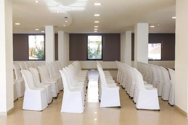 فندق Fay Victoria Beach