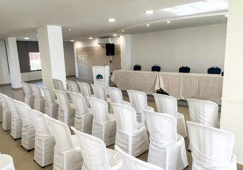 فندق Fay Victoria Beach