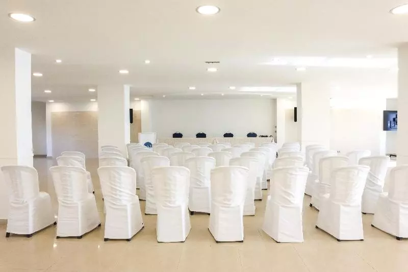 فندق Fay Victoria Beach