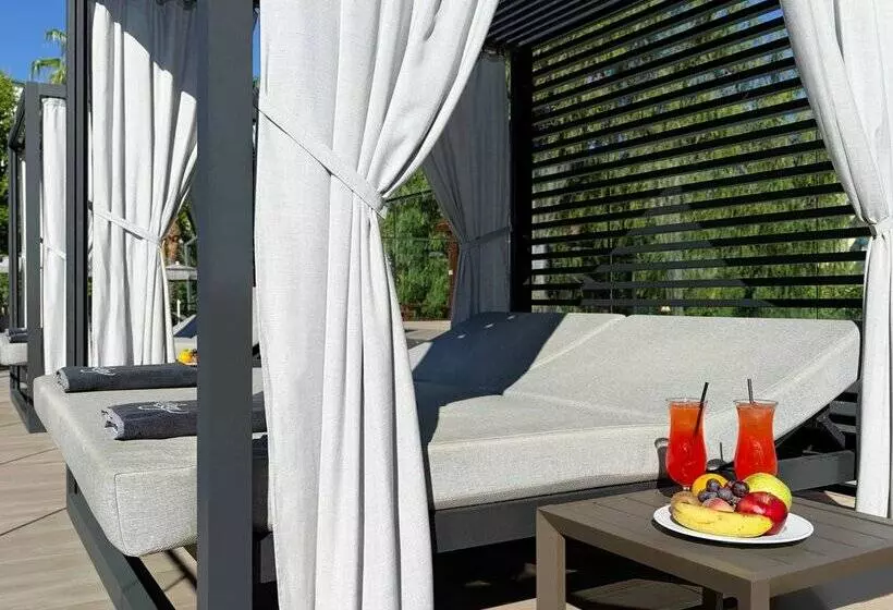 ホテル H10 Salou Princess